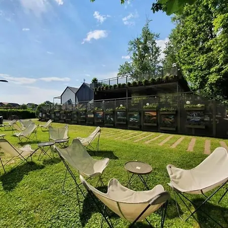Big Berry Kolpa Metlika - Luxury Natura House * Gradac