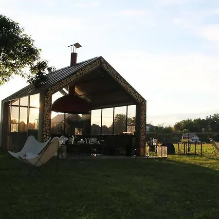 Big Berry Kolpa Metlika - Luxury Natura House Дом отдыха Gradac